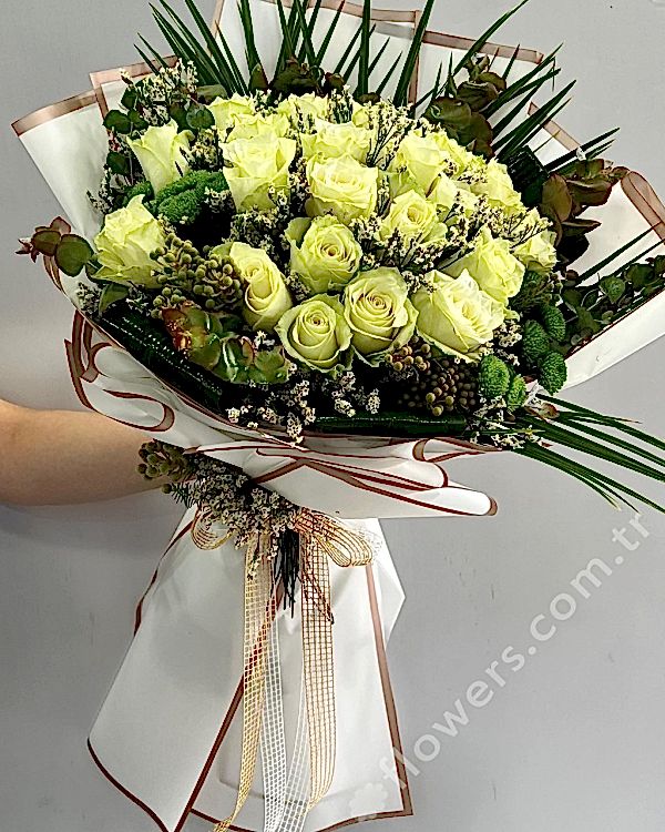 21 Premium White Rose Bouquet