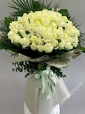 101 White Rose Bouquet