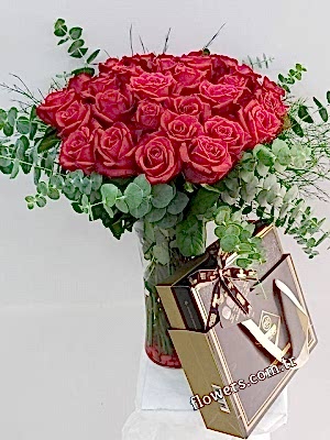 Rose Vase Arrangement & Chocolate Box