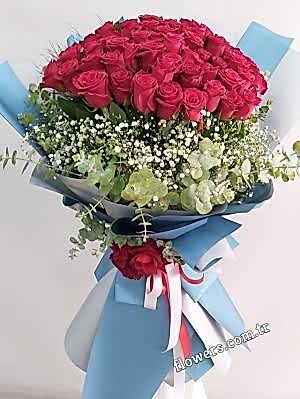 Deluxe 70 Red Rose Bouquet