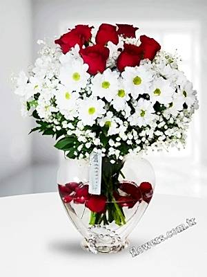 Roses & Daisies In Heart-shaped Vase