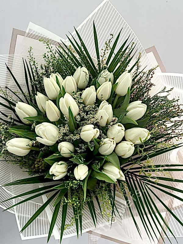 Special White Tulip Bouquet