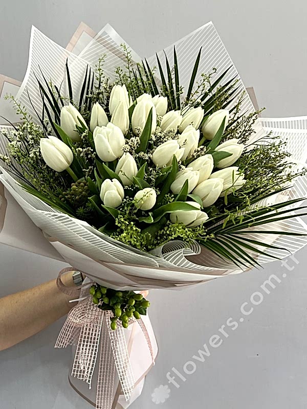 Special White Tulip Bouquet